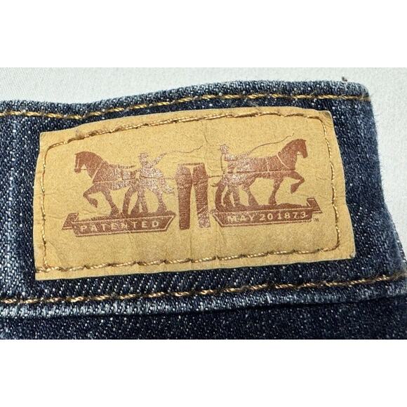 Levis Women's Dark Wash Bootcut Blue Denim Jeans - Size 12M (34x31.5) - Picture 5 of 6